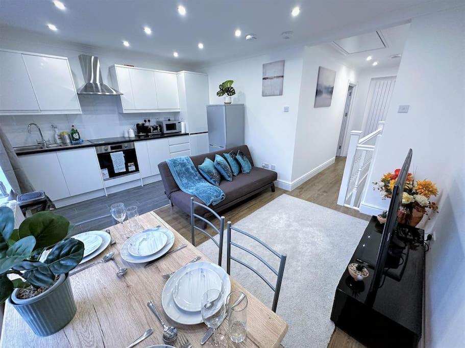 Stylish 2 Bed Flat In The Heart Of Lewisham Apartment London Ngoại thất bức ảnh