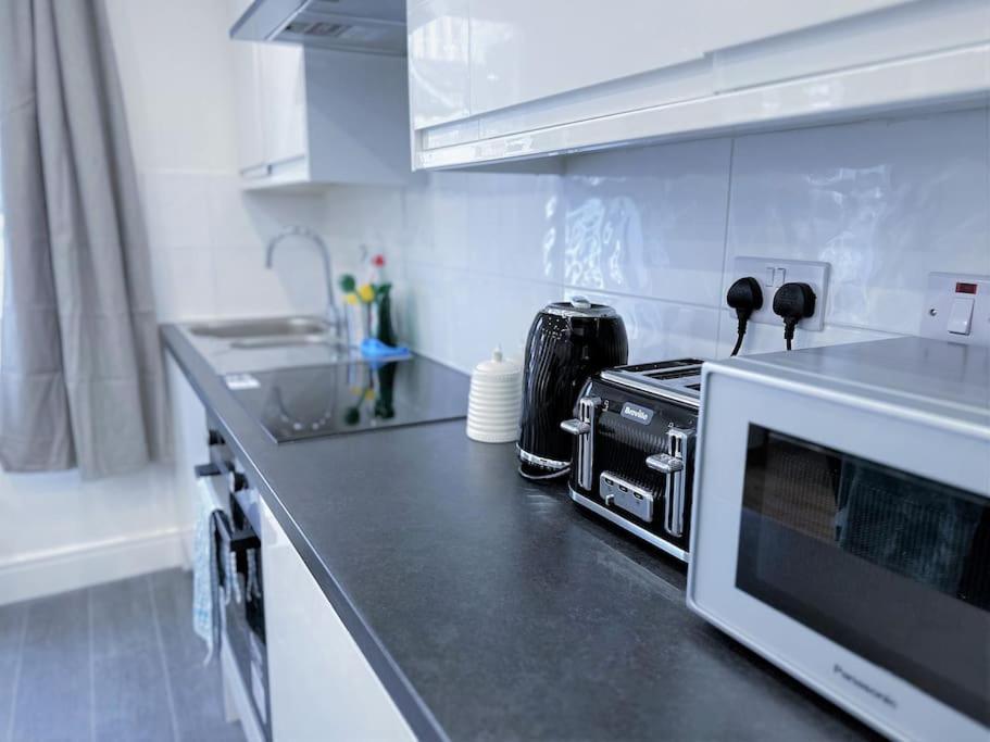 Stylish 2 Bed Flat In The Heart Of Lewisham Apartment London Ngoại thất bức ảnh