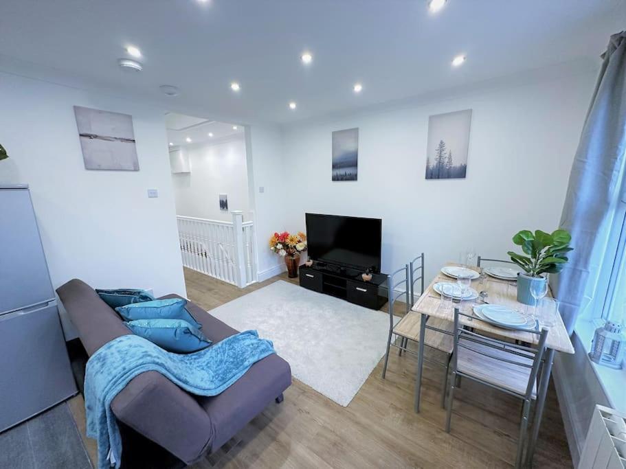 Stylish 2 Bed Flat In The Heart Of Lewisham Apartment London Ngoại thất bức ảnh